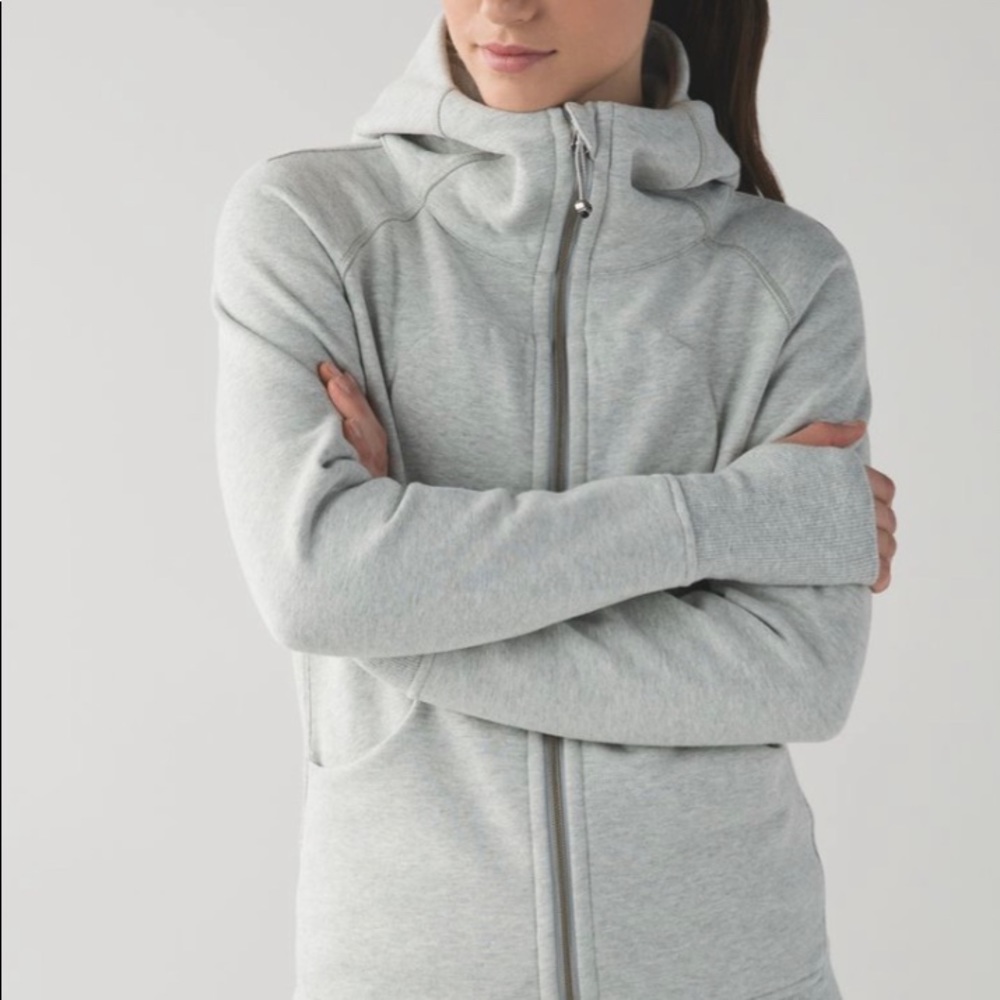 Lulu light gray sweatshirt